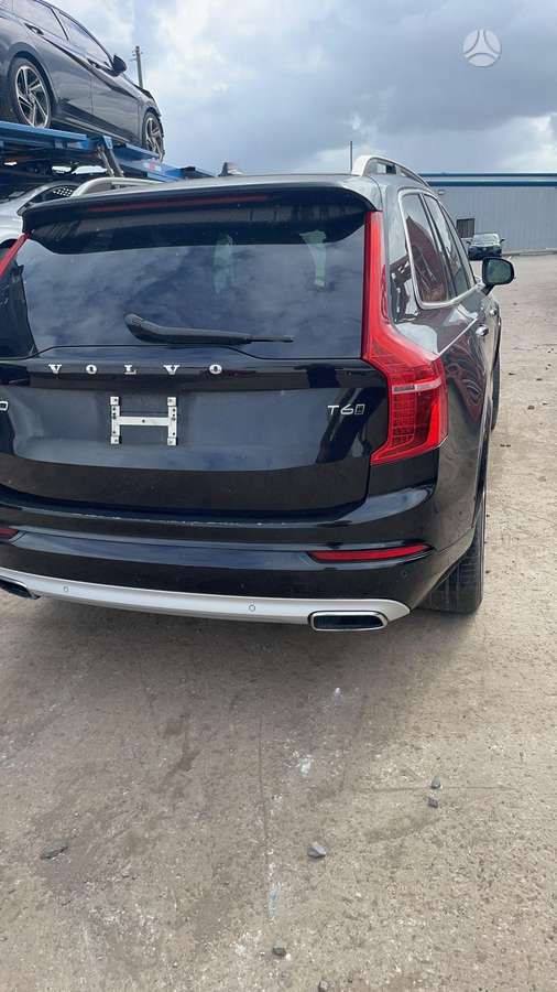 Volvo XC90 - 12