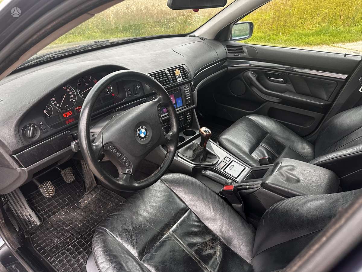 BMW 530, 3.0 l., wagon