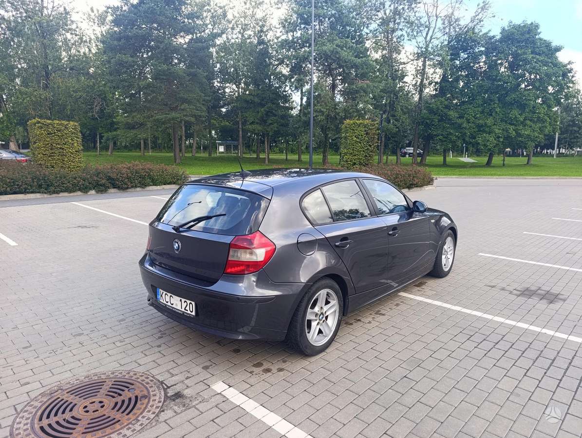 BMW 120, 2.0 l., hatchback