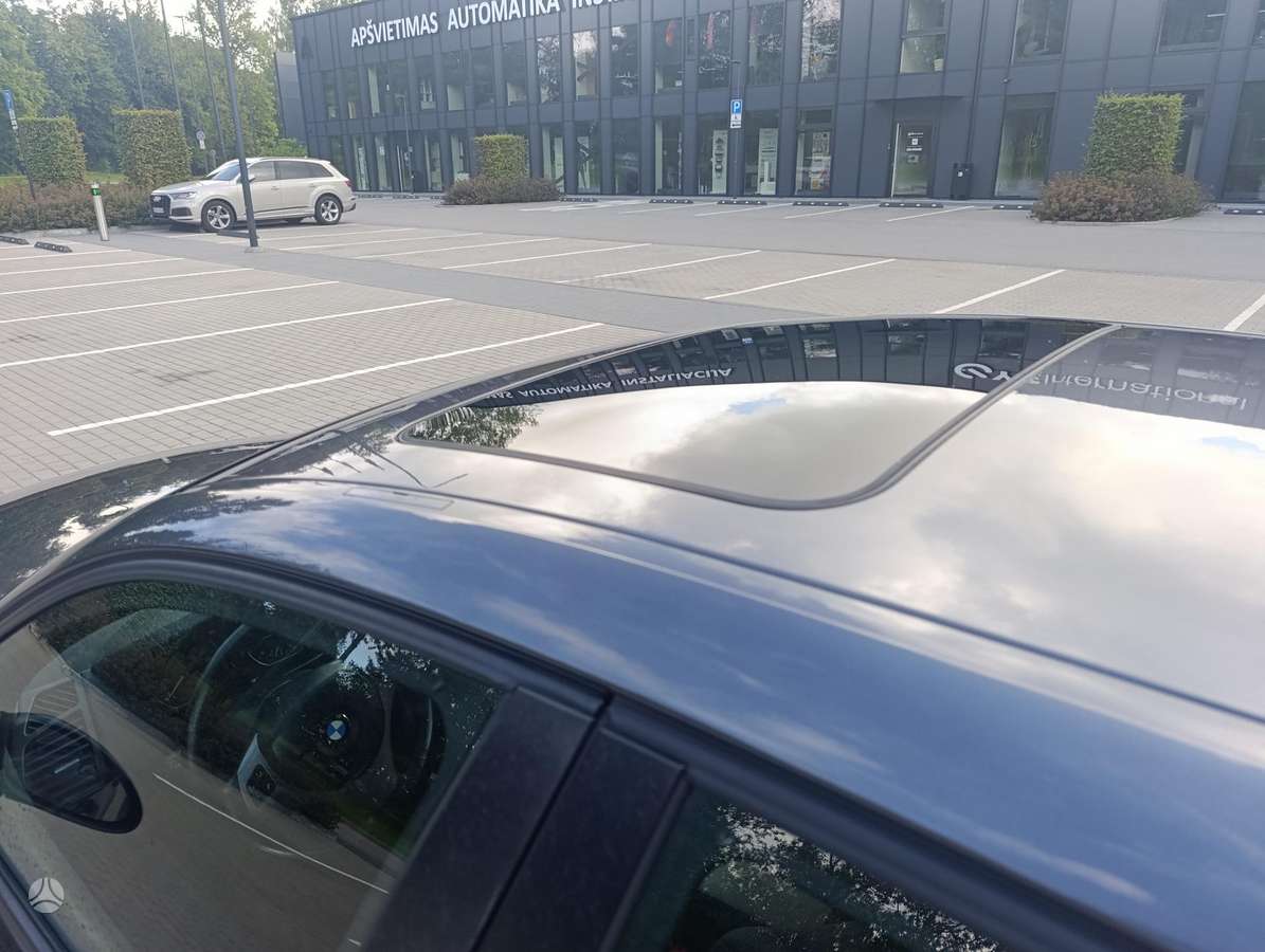 BMW 120, 2.0 l., hatchback