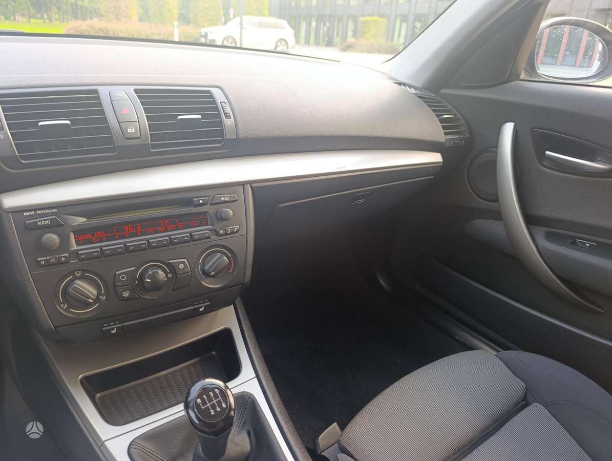 BMW 120, 2.0 l., Хэтчбек