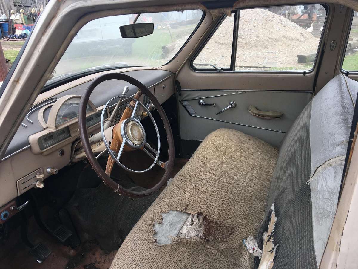 GAZ 21, 2.5 l., Седан