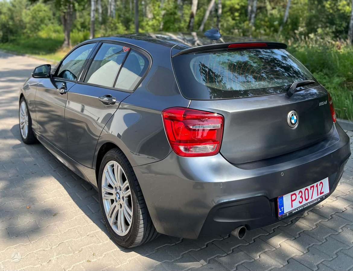 BMW 116, 2.0 l., hatchback