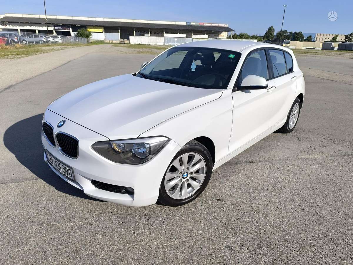 BMW 118, 2.0 l., hatchback