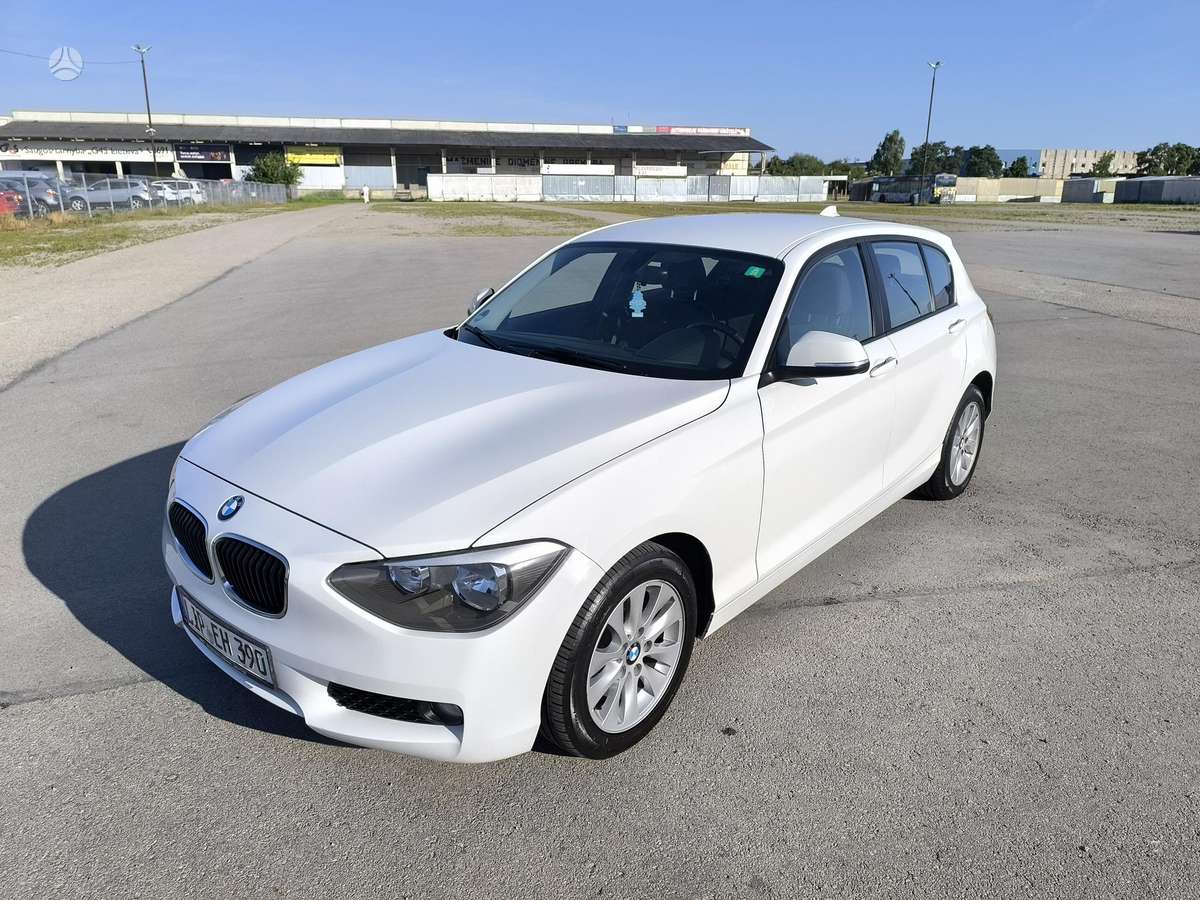 BMW 118, 2.0 l., hatchback