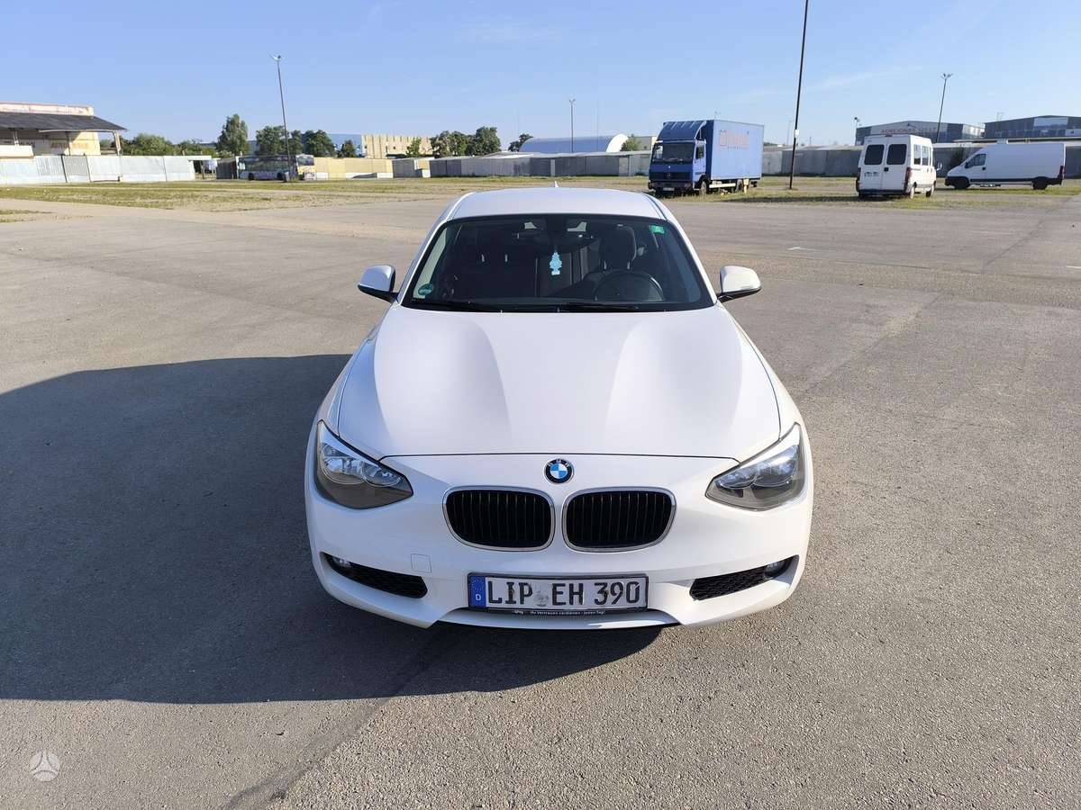 BMW 118, 2.0 l., hatchback