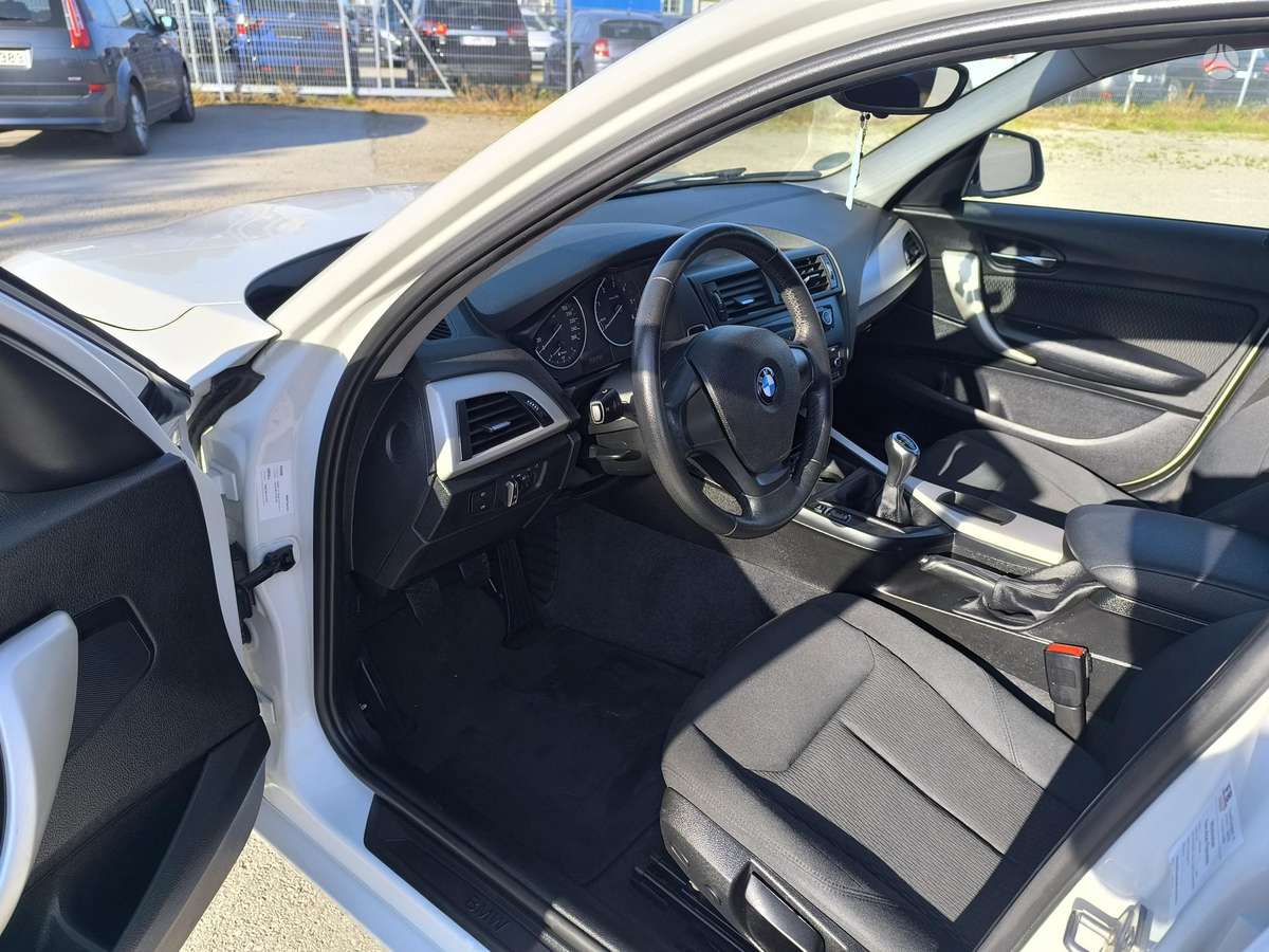 BMW 118, 2.0 l., hatchback
