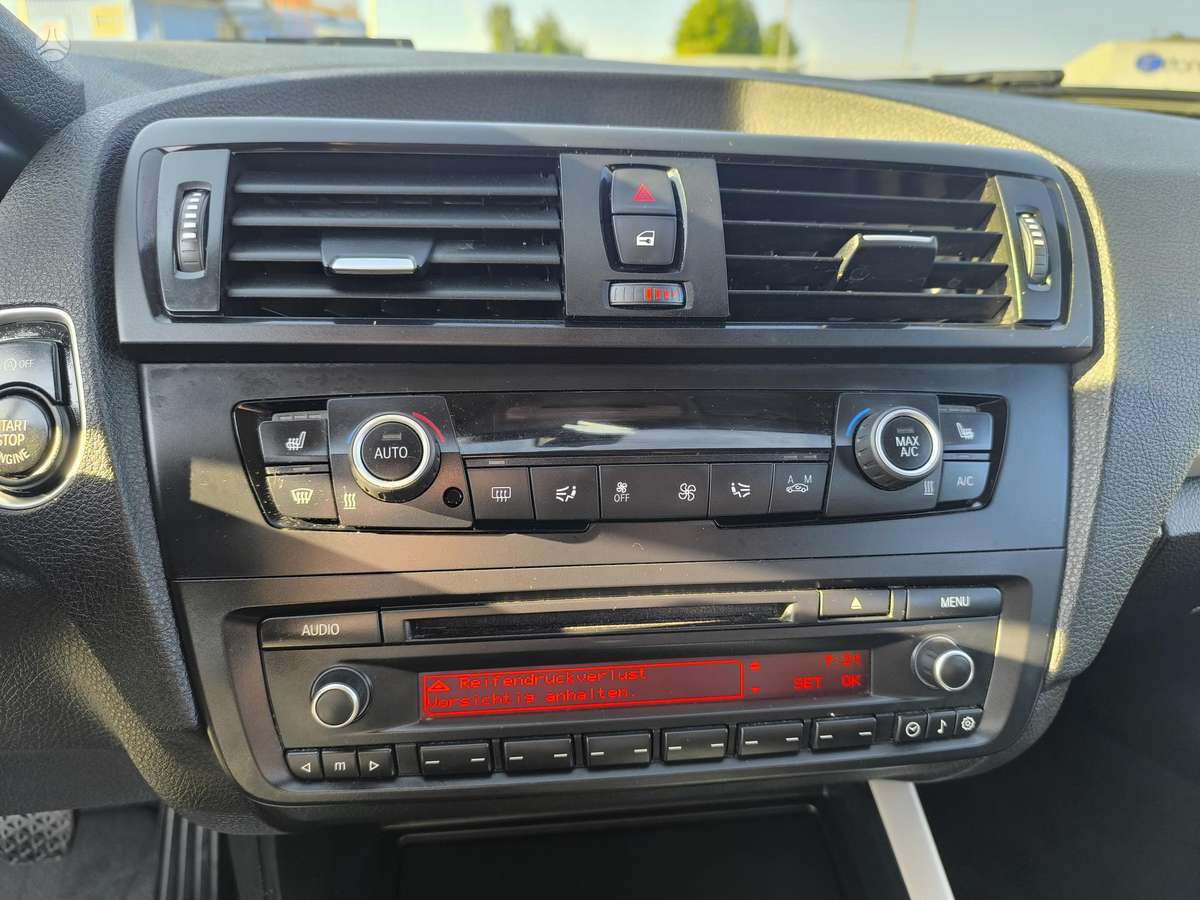 BMW 118, 2.0 l., hatchback