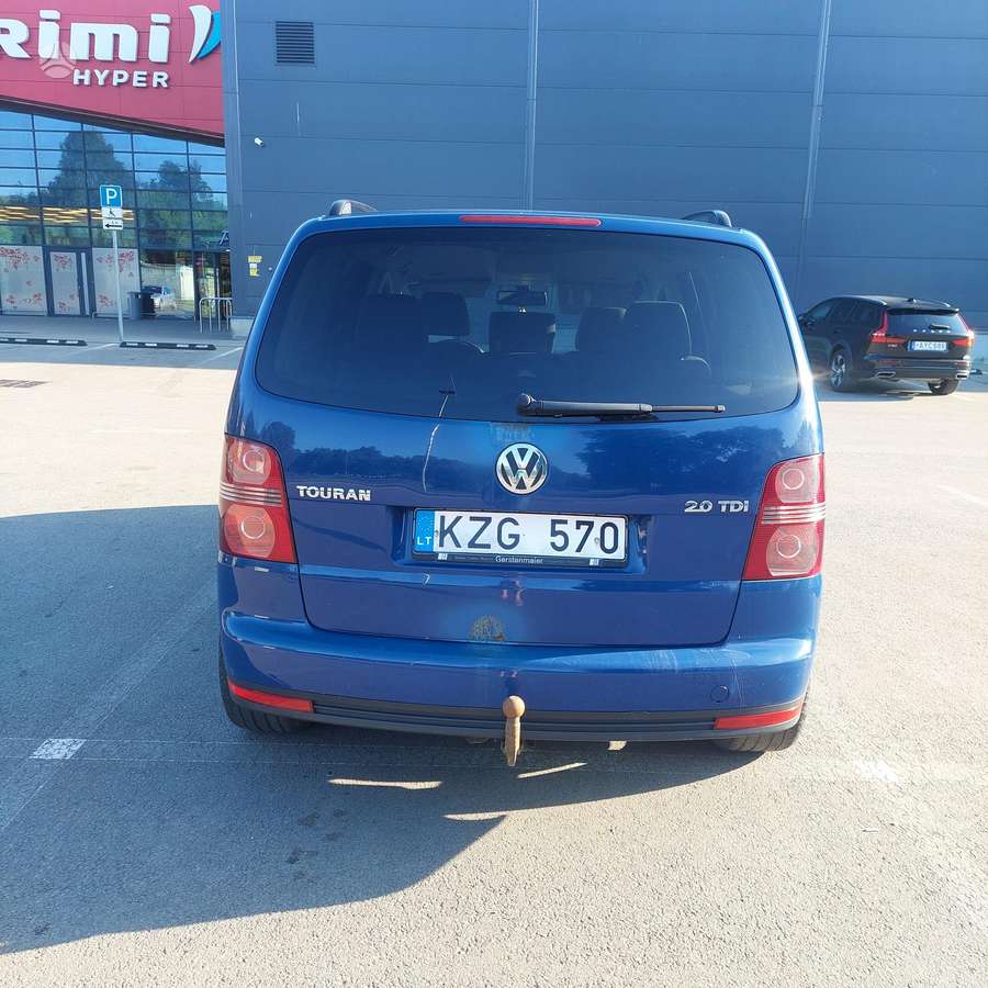 Volkswagen Touran - 9