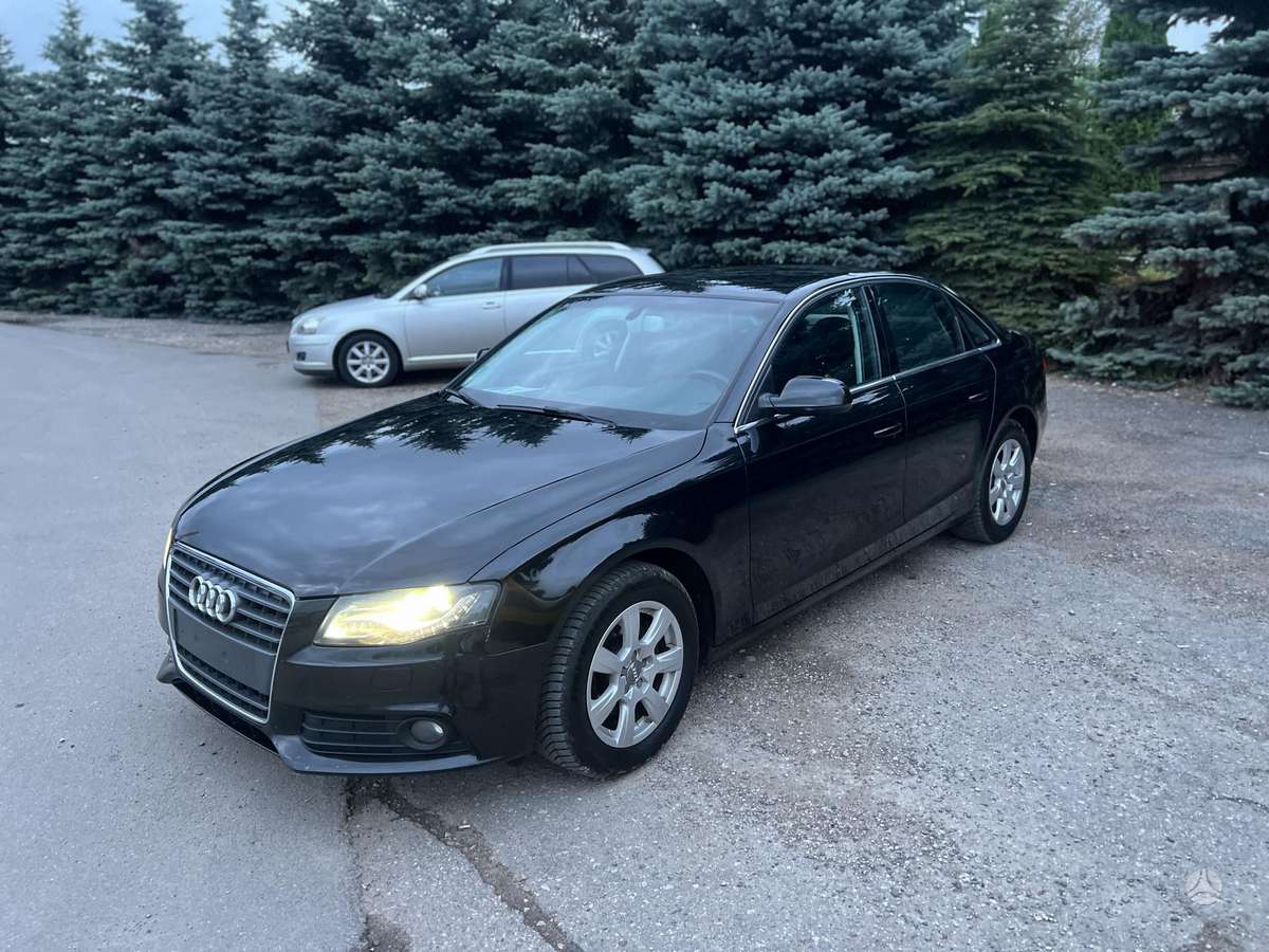 Audi A4, 2.0 l., Седан