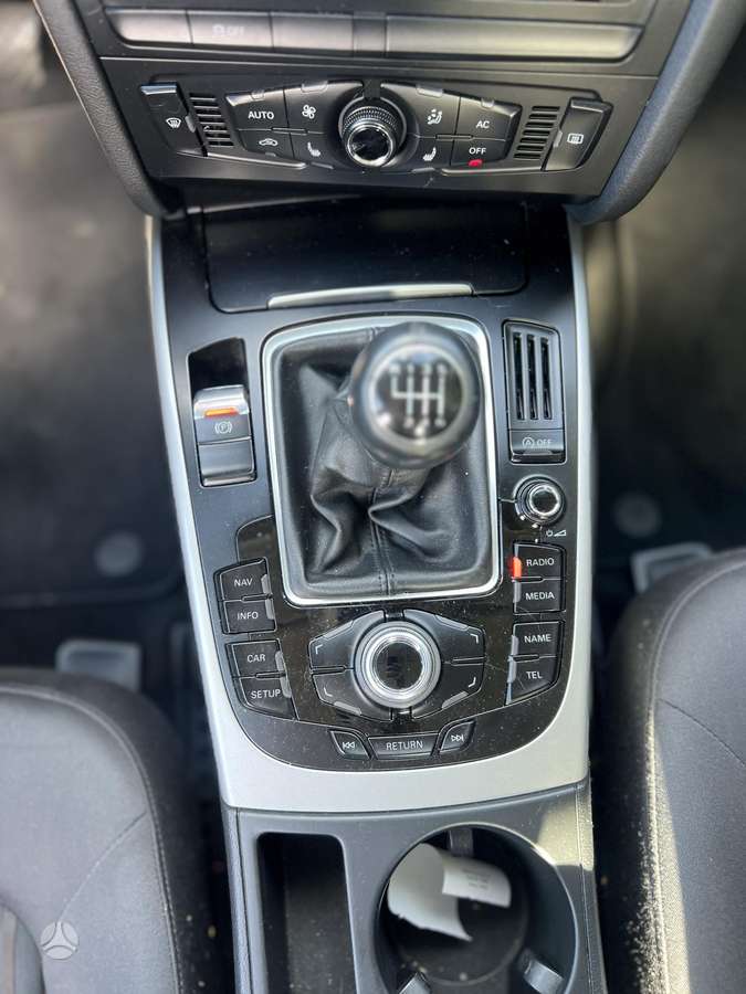 Audi A4, 2.0 l., Седан