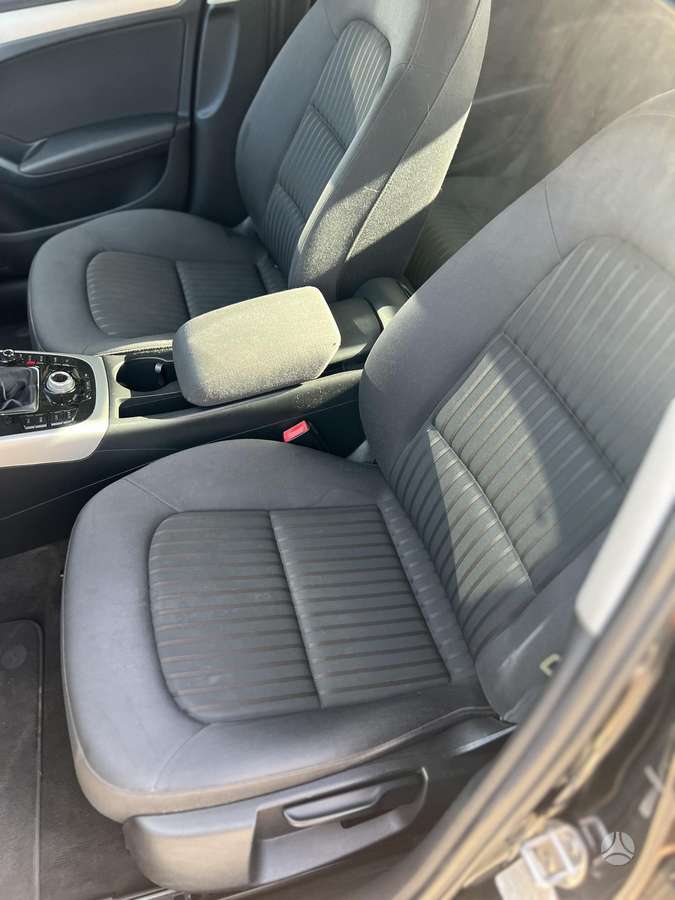 Audi A4, 2.0 l., Седан