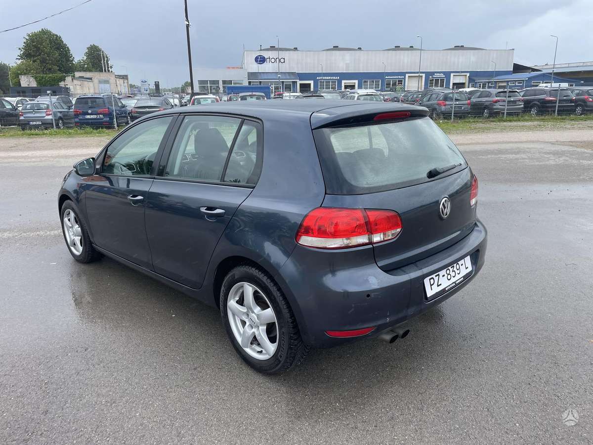 Volkswagen Golf - 3
