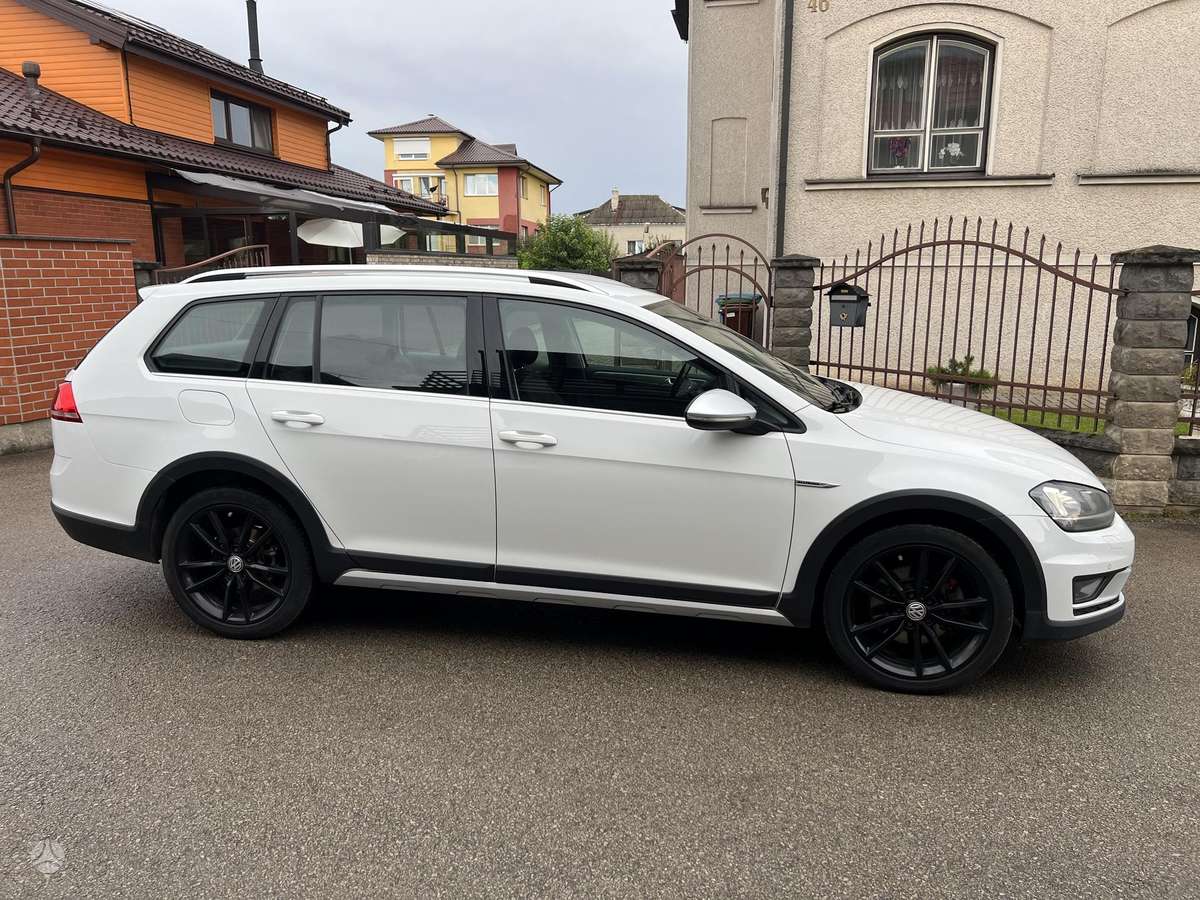 Volkswagen Golf Alltrack - 4