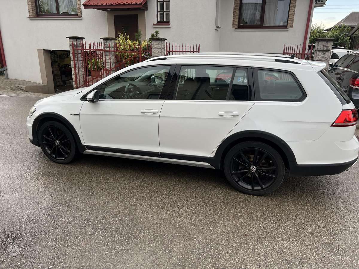 Volkswagen Golf Alltrack - 8