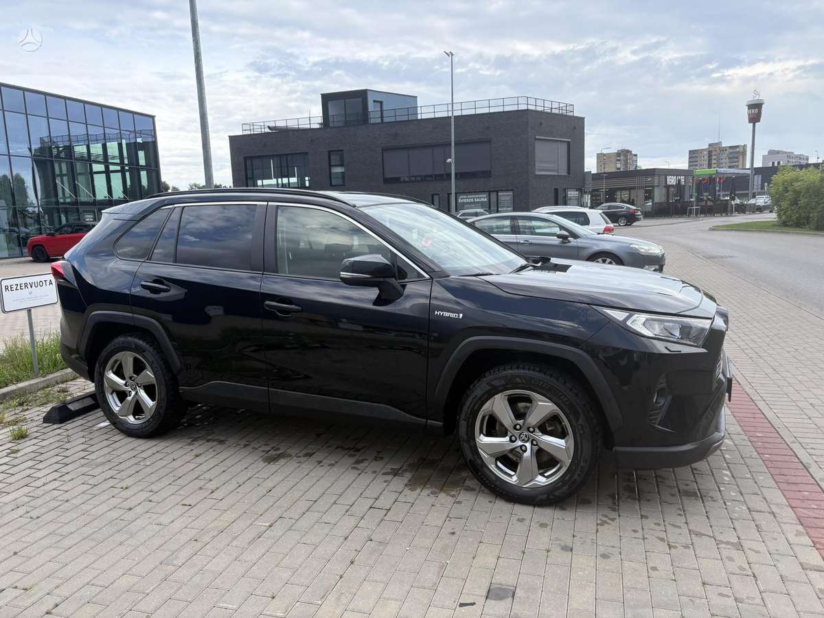 Toyota RAV4 - 4