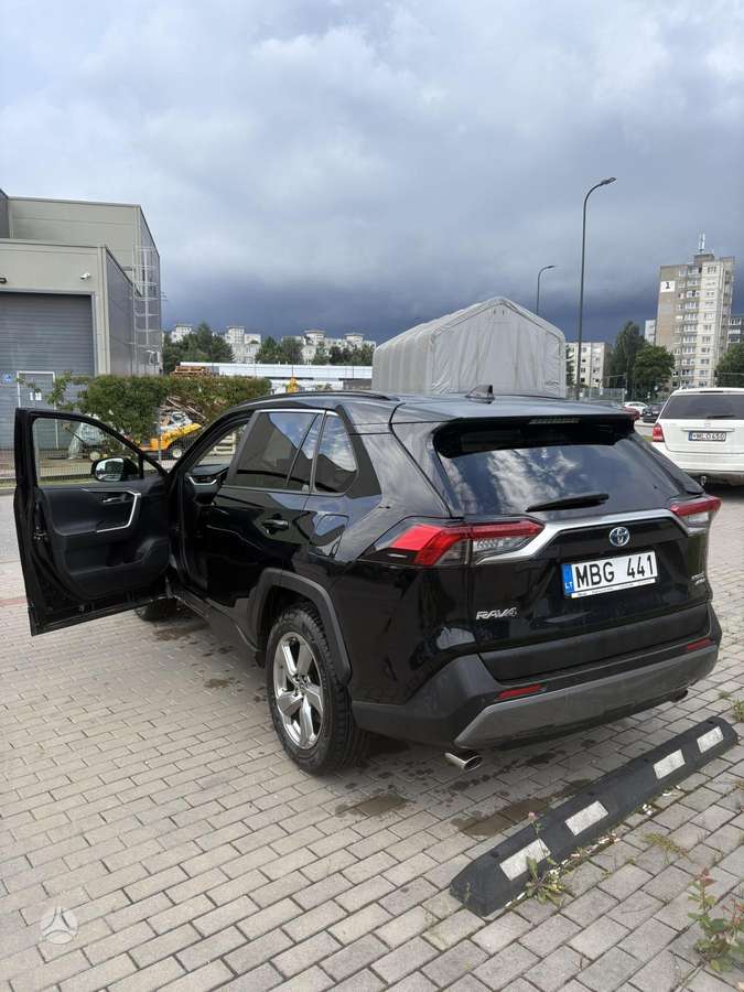 Toyota RAV4 - 7