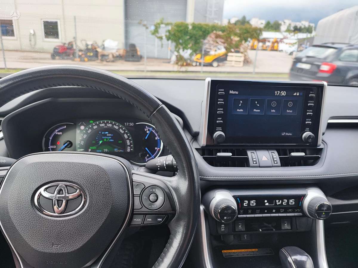 Toyota RAV4 - 12