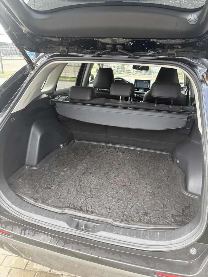 Toyota RAV4 - 9