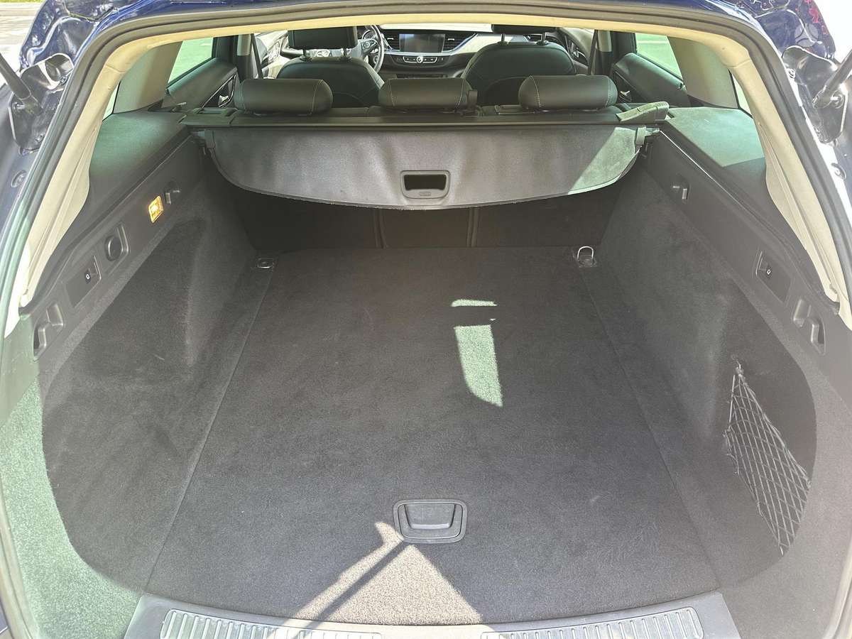 Opel Insignia, 1.6 l., Универсал