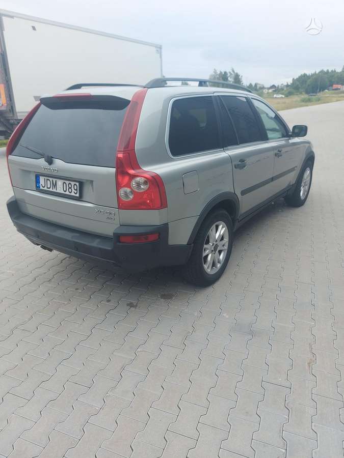 Volvo XC90 - 4