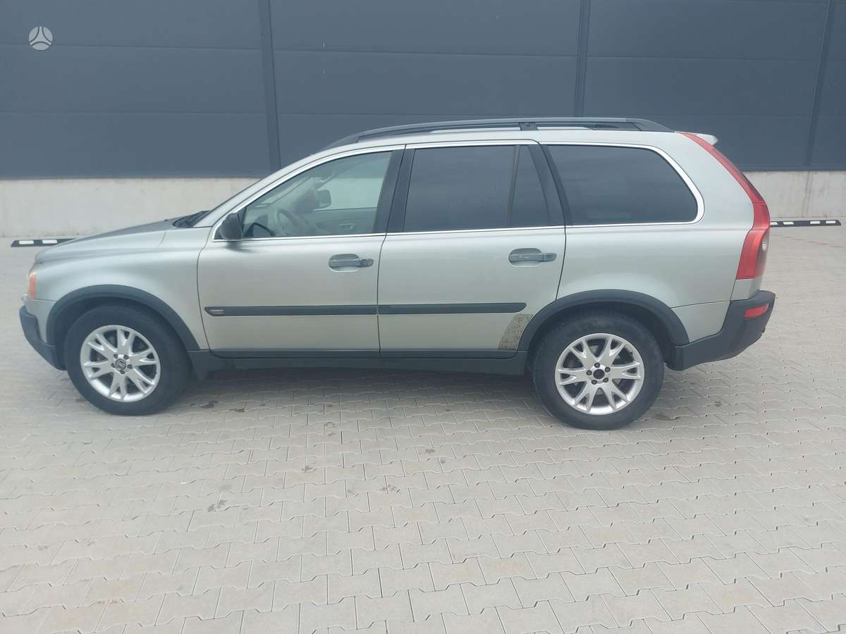 Volvo XC90 - 6