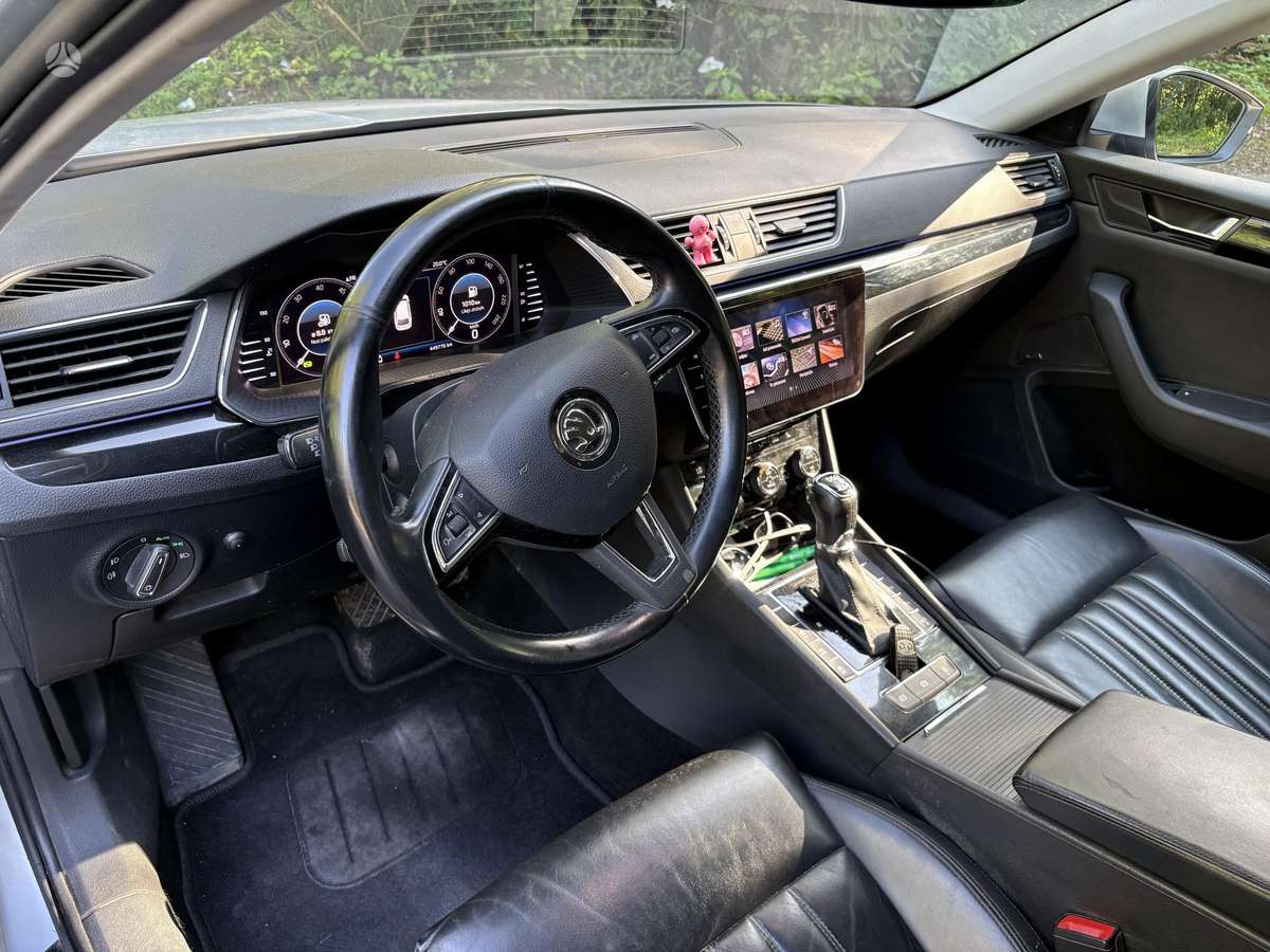 Skoda Superb, 2.0 l., Универсал