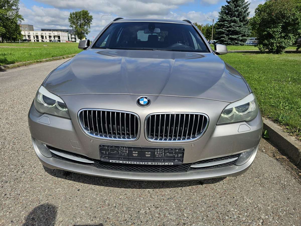 BMW 530, 3.0 l., wagon