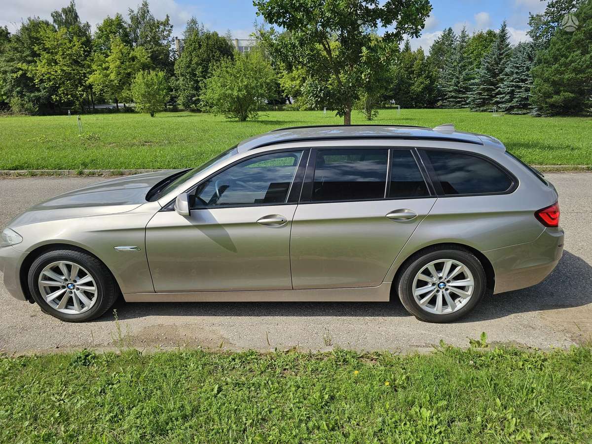 BMW 530, 3.0 l., wagon