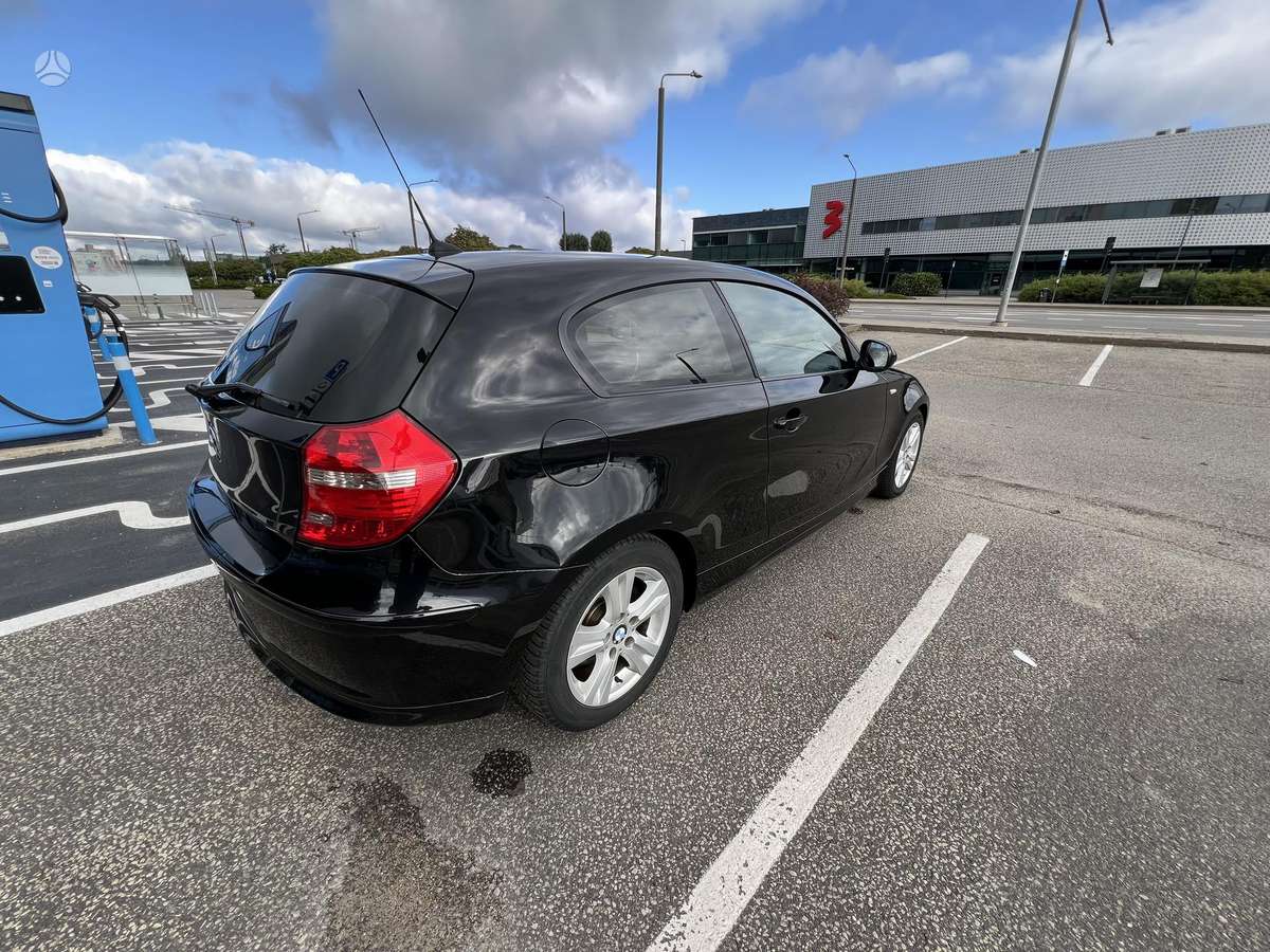 BMW 118, 2.0 l., Хэтчбек