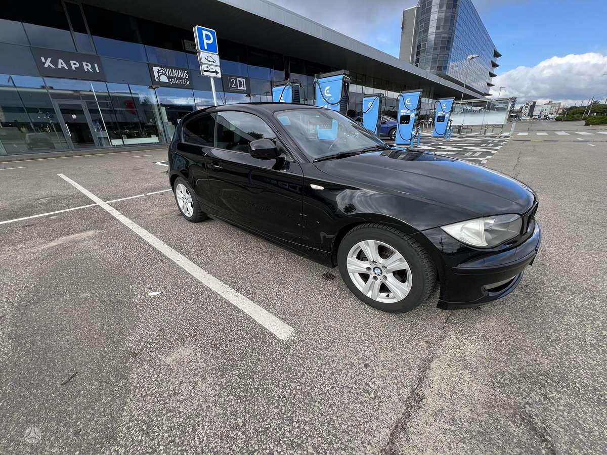 BMW 118, 2.0 l., Хэтчбек