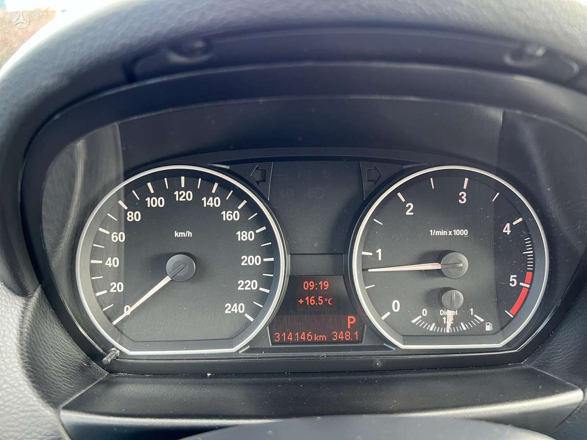 BMW 118, 2.0 l., Хэтчбек