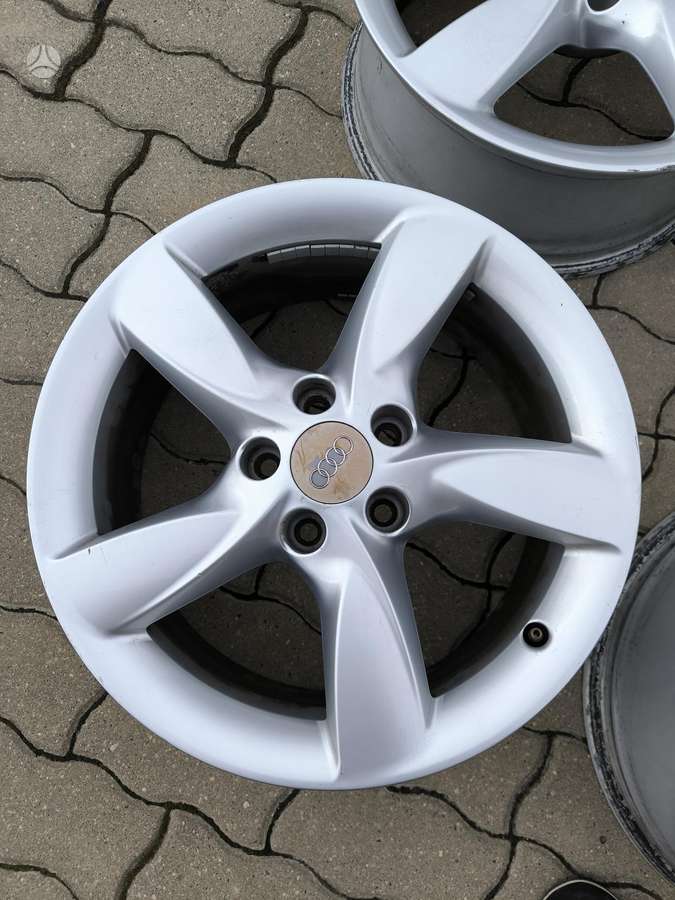 Audi, lengvojo lydinio, R17