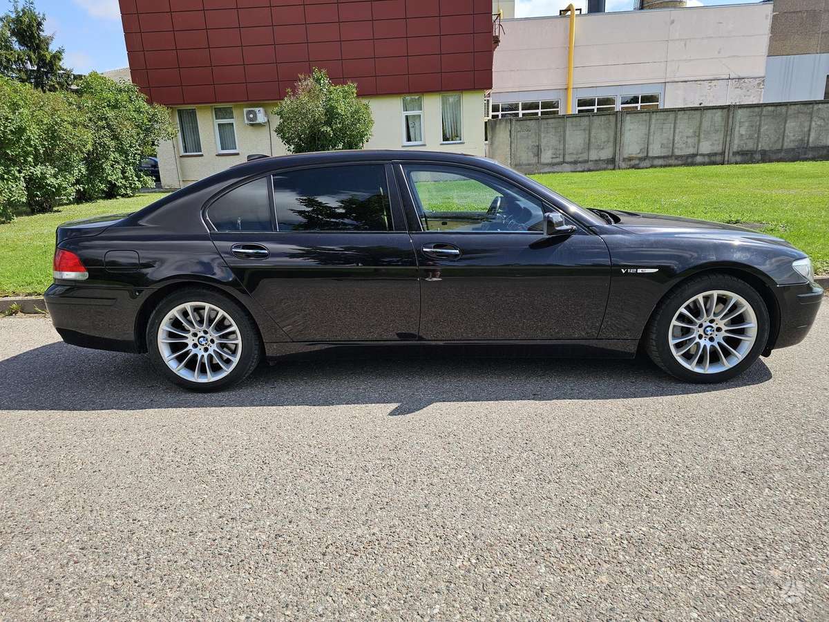 BMW 760, 6.0 l., Седан