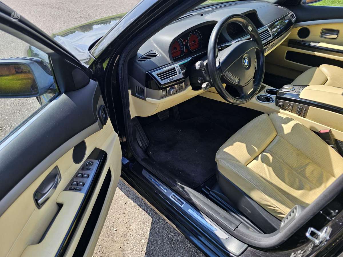 BMW 760, 6.0 l., Седан