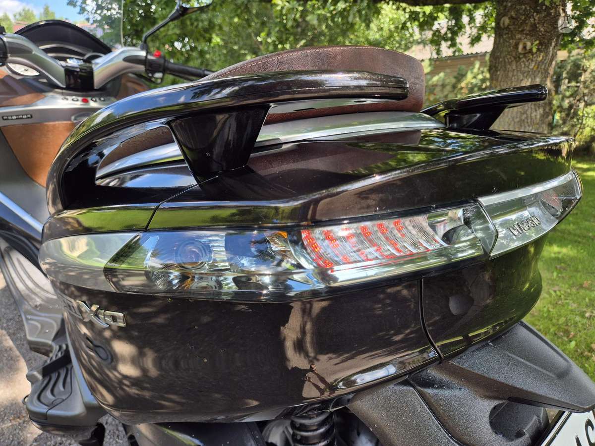 Piaggio X10 125cc, мотороллеры / мопеды