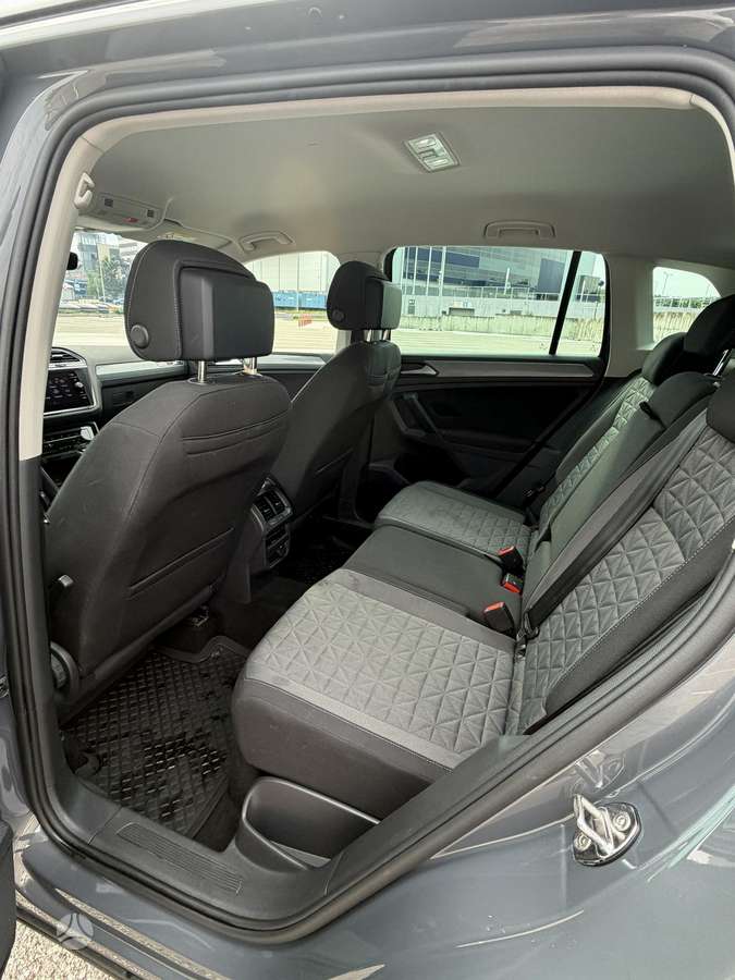Volkswagen Tiguan - 6