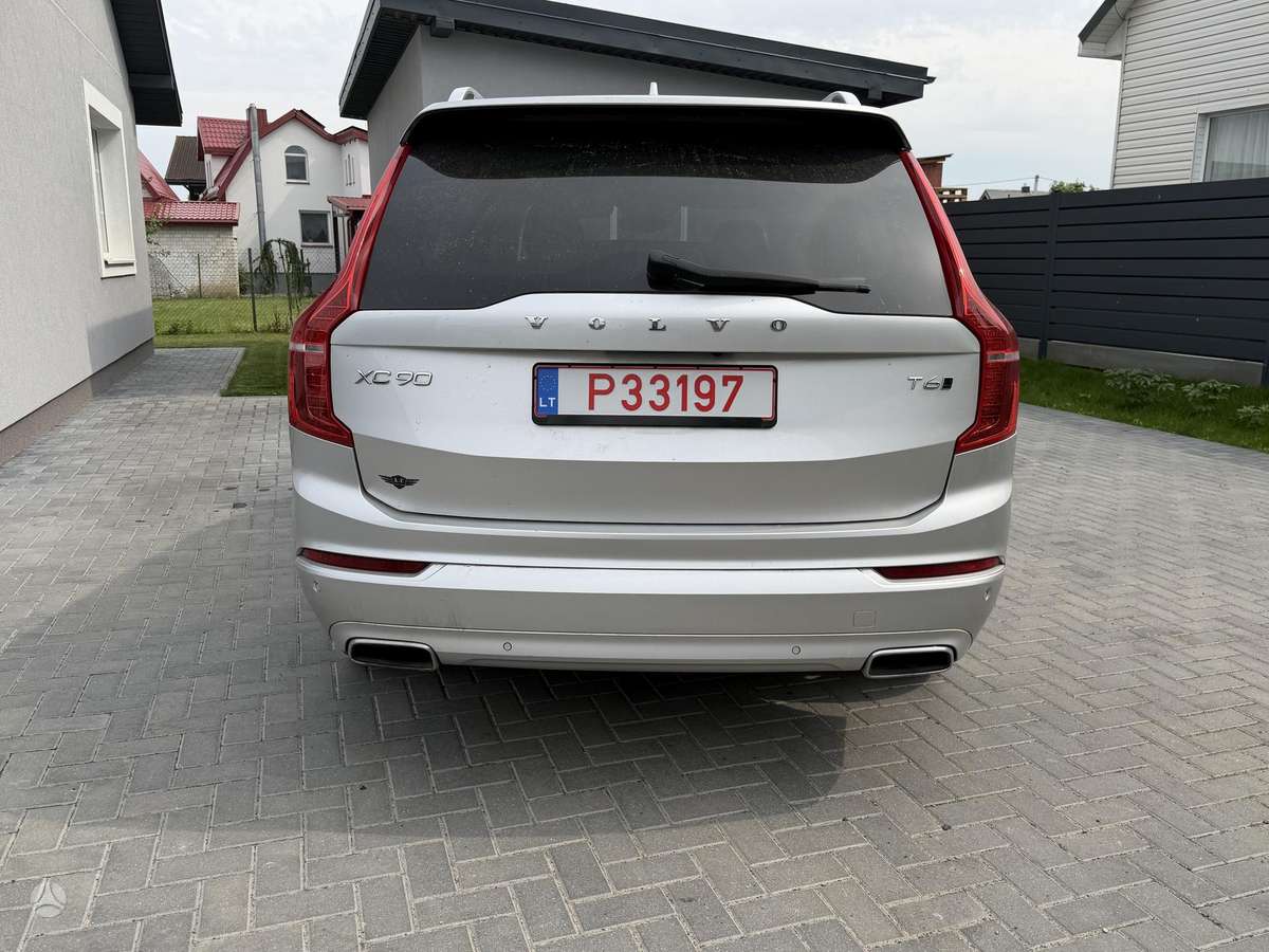 Volvo XC90, 2.0 l., off-road / crossover