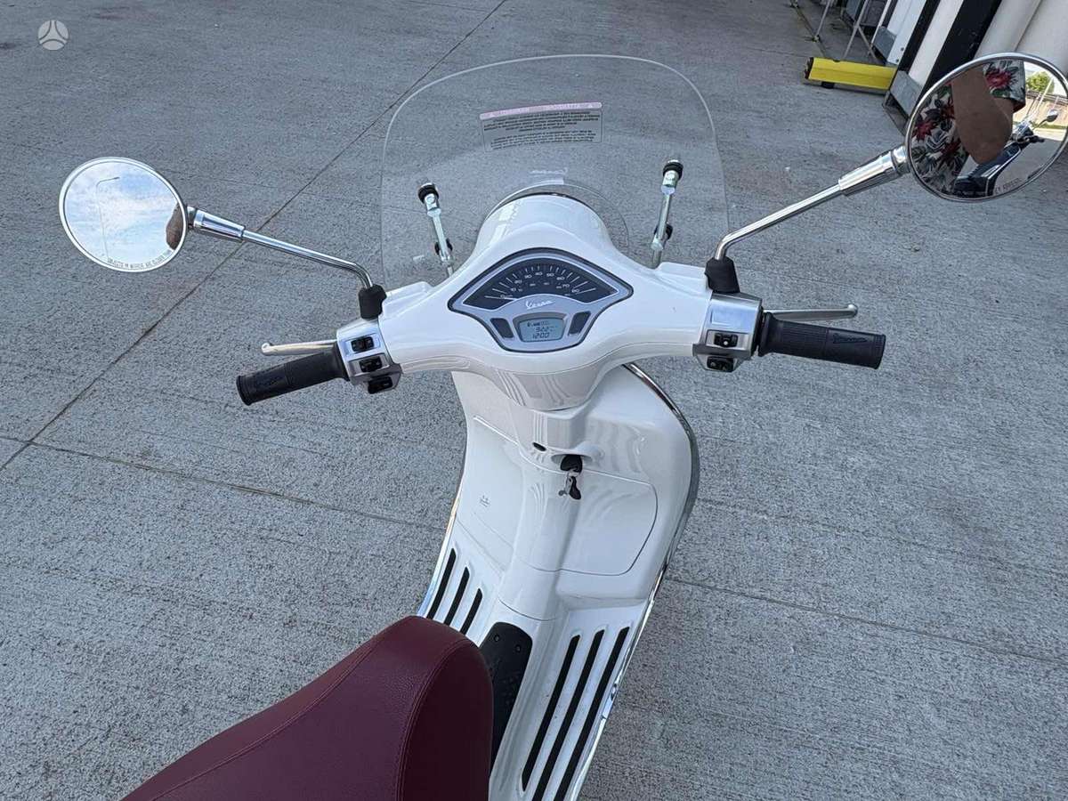 Piaggio Vespa 50cc, мотороллеры / мопеды