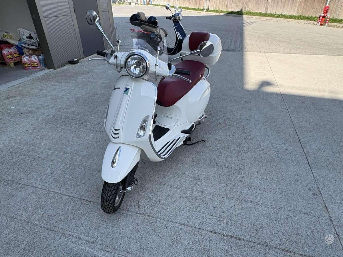Piaggio Vespa 50cc, мотороллеры / мопеды