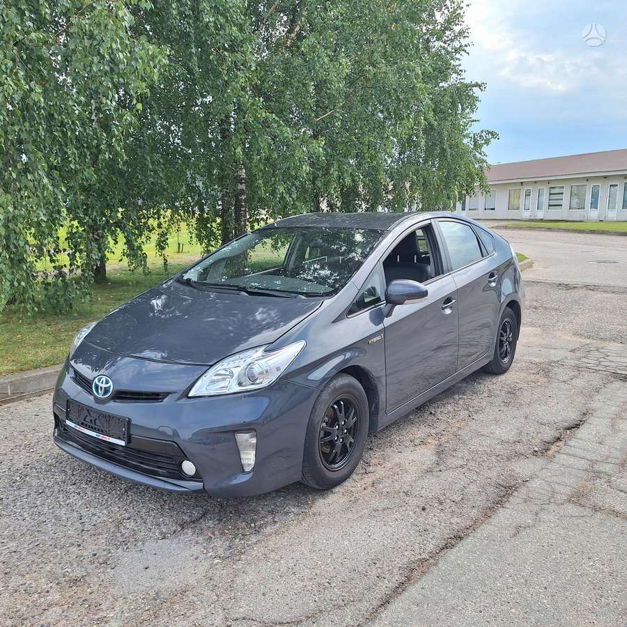 Toyota Prius - 1