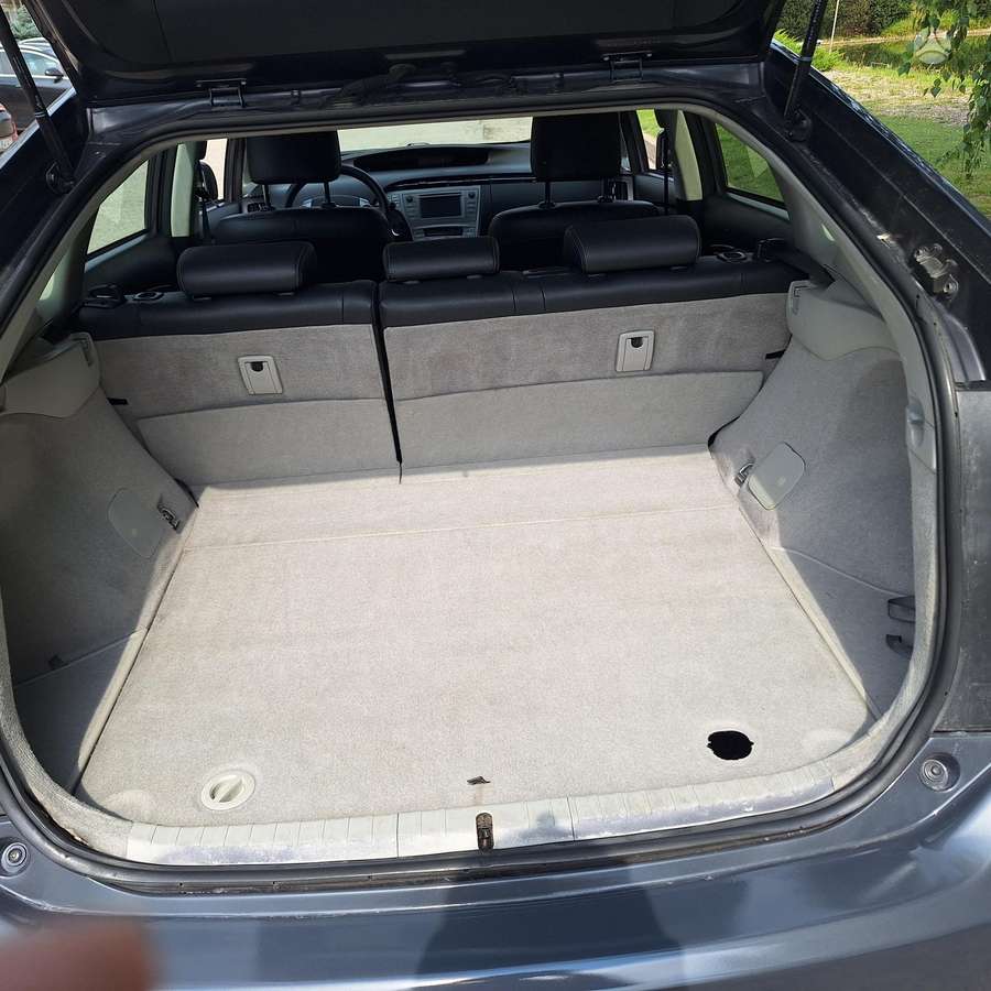 Toyota Prius - 10