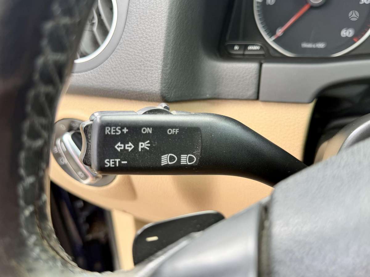 Volkswagen Golf Plus - 10