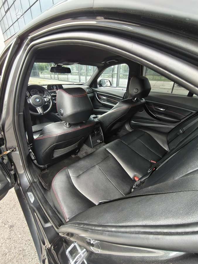 BMW 318, 2.0 l., Седан