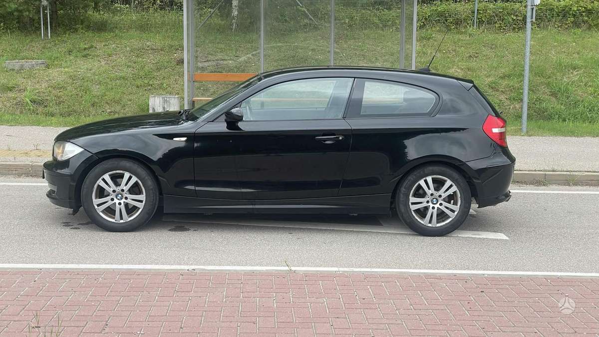 BMW 116, 2.0 l., hatchback