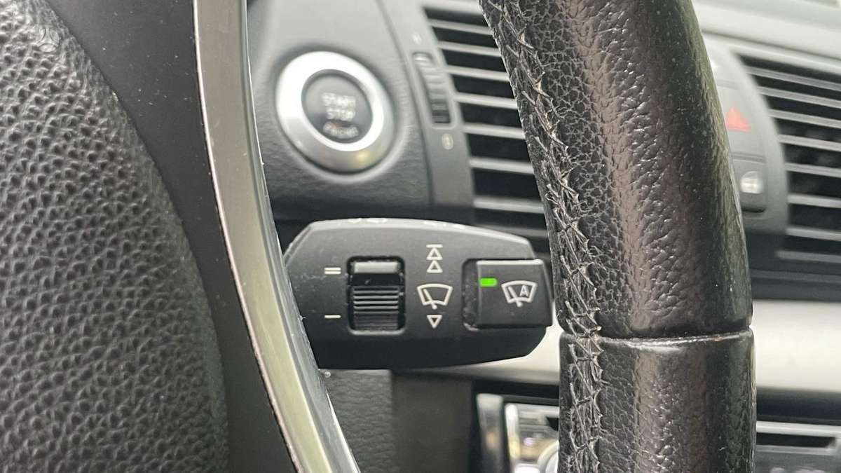 BMW 116, 2.0 l., hatchback