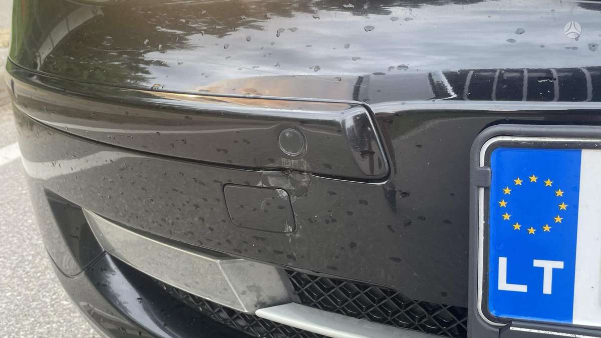 BMW 116, 2.0 l., hatchback