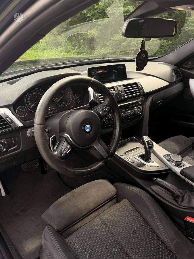 BMW 335, Универсал