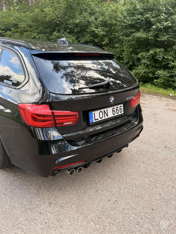 BMW 335, Универсал