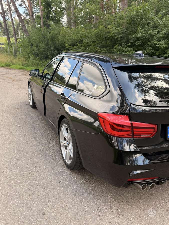 BMW 335, Универсал